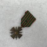 Croix de guerre et ruban 