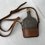 Gourde individuelle de cavalerie Mdle 1884 et harnais cuir fauve 