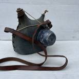 Gourde individuelle Mdle 1877/15 2 litres , quart , et sangle cuir marron 