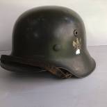 Heer casque Mdle 1942 un insigne et jugulaire