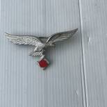 LW Aigle de poitrine métallique officier 