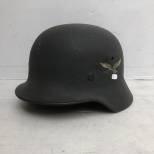 LW casque Mdle 1940 un insigne , peinture gris bleu et jugulaire 