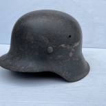LW Casque Mdle 1942 un insigne 