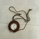 Montre de vol et ètui cuir à lacets 