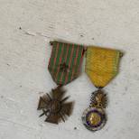 Médailles croix de guerre et médaille militaire