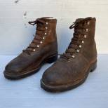 Paire de brodequins cloutés de montagne Mdle 1940 cuir marron 