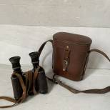 Paire de Jumelles officier et Etui cuir fauve