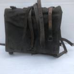 Sac à dos Mdle 1893 , bretelles et Cinq courroies de charges cuir noir retourné 