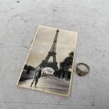 WH Bague et carte postale Paris 1941