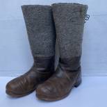 WH Paire de bottes grand froid , feutre et cuir marron 