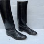 WH Paire de bottes officier cuir noir 