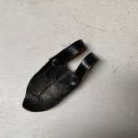 WH Patte de fixation jumelles en cuir noir