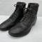 Canada Paire de brodequins troupe cuir noir 