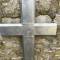 Croix Tombale Allièe en métal gris 