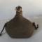 Gourde individuelle Mdle 1935 et sanglons cuir 