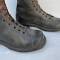 Paire de bottes de saut Mdle 1950/53 cuir noir 