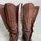 Paire de bottes à lacets officier cuir marron 