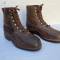 Paire de brodequins cloutés de montagne Mdle 1940 cuir marron 
