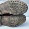Paire de brodequins cloutés officier cuir marron 