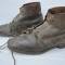 Paire de brodequins cloutés troupe Mdle 1917 cuir marron 