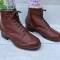 Paire de brodequins officier cuir havane 