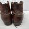 WH Paire de brodequins troupe cloutés cuir marron