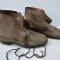 Paire de brodequins Troupe Mdle 1917 cloutés cuir fauve 