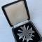 WH Croix de mérite 1ére classe 1939 avec glaives et boitier 