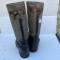 WH Paire de bottes cloutées Grand froid feutre et cuir noir 
