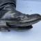 WH Paire de bottes en cuir noir 