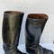 WH Paire de bottes en cuir noir 