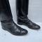 WH Paire de bottes officier cuir noir 
