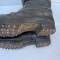 WH Paire de bottes troupe cloutées cuir noir 