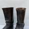 WH Paire de bottes troupe cloutées cuir noir 