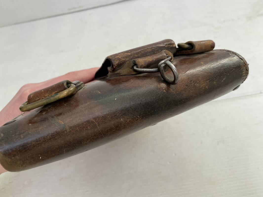 Etui pistolet Ruby Mdle 1916 cuir marron Riveté - Ventes d'antiquités
